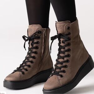 Paul Green Laurel Merino Wool Lined Sneaker Boot Women's Size 6.5 Austria / 9 US